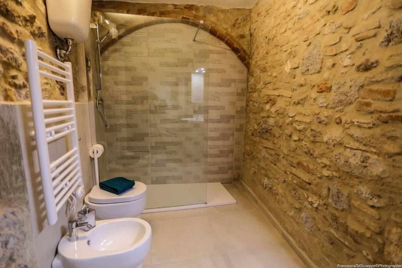 The Tower'S Garden Apartment San Gimignano Exterior foto