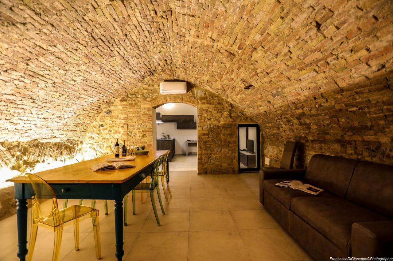 The Tower'S Garden Apartment San Gimignano Exterior foto