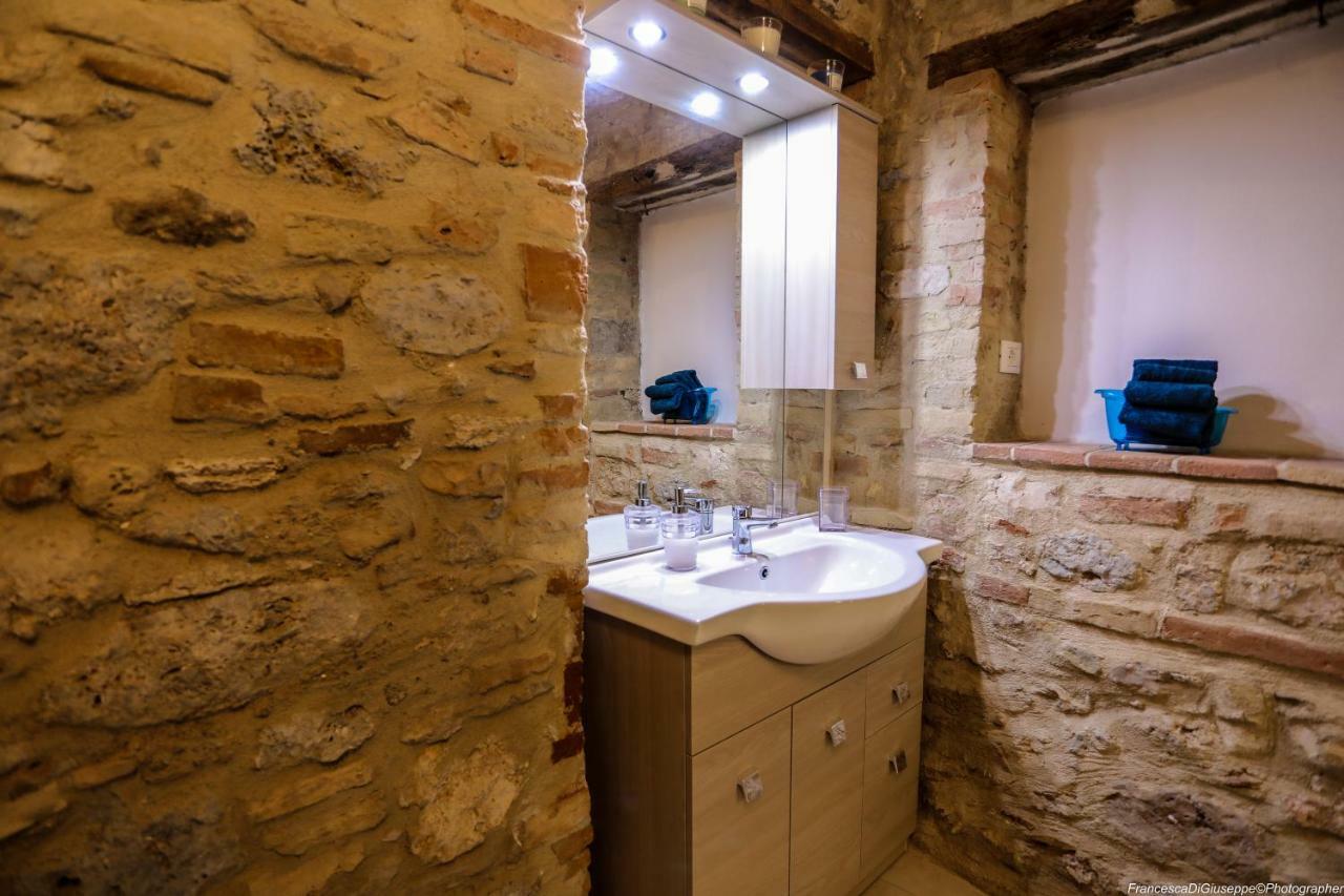 The Tower'S Garden Apartment San Gimignano Exterior foto